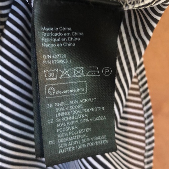 H&M Mixed Media Sweater - Picture 4 of 4